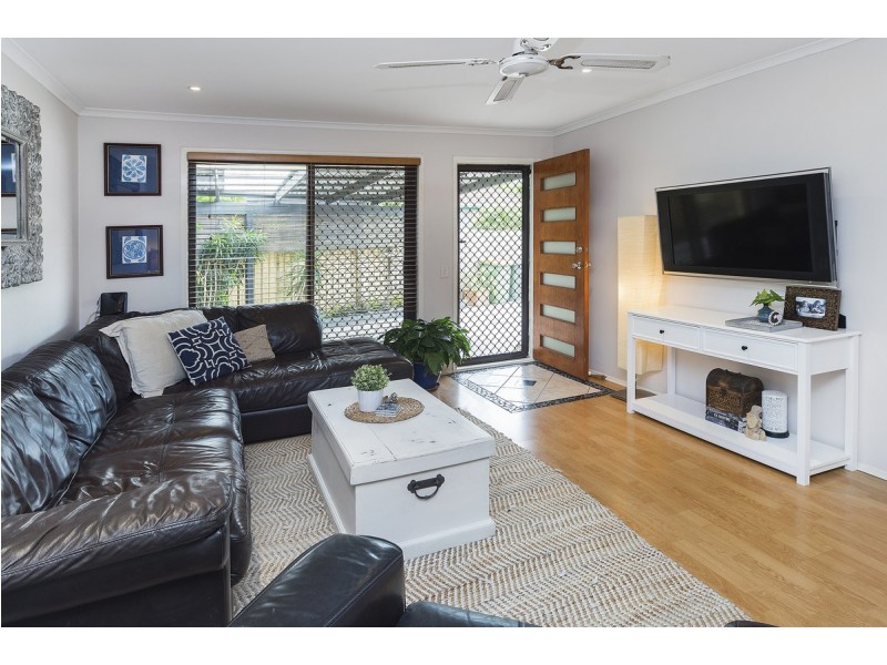 2/27 Galloway Drive, Ashmore QLD 4214