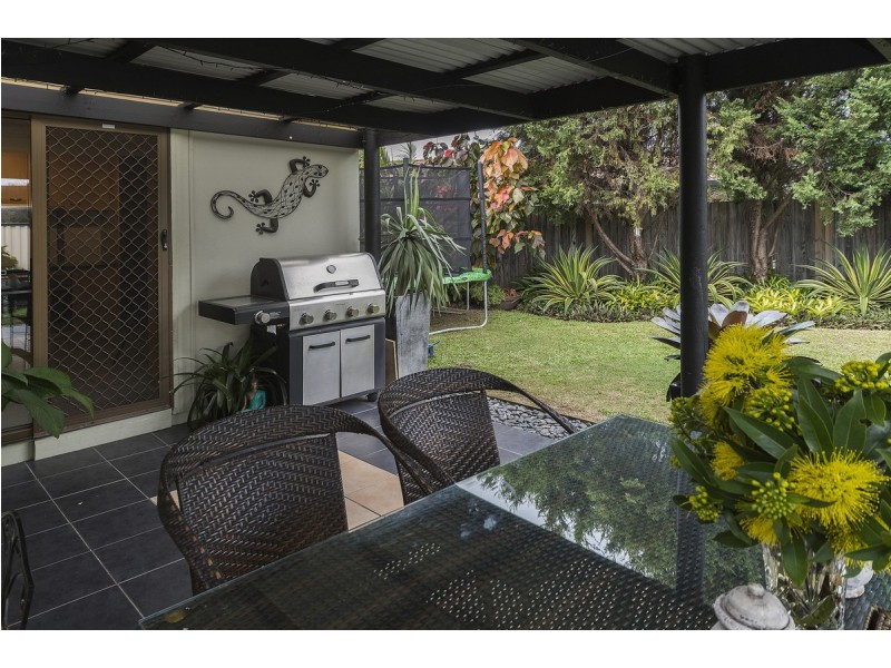 2/27 Galloway Drive, Ashmore QLD 4214