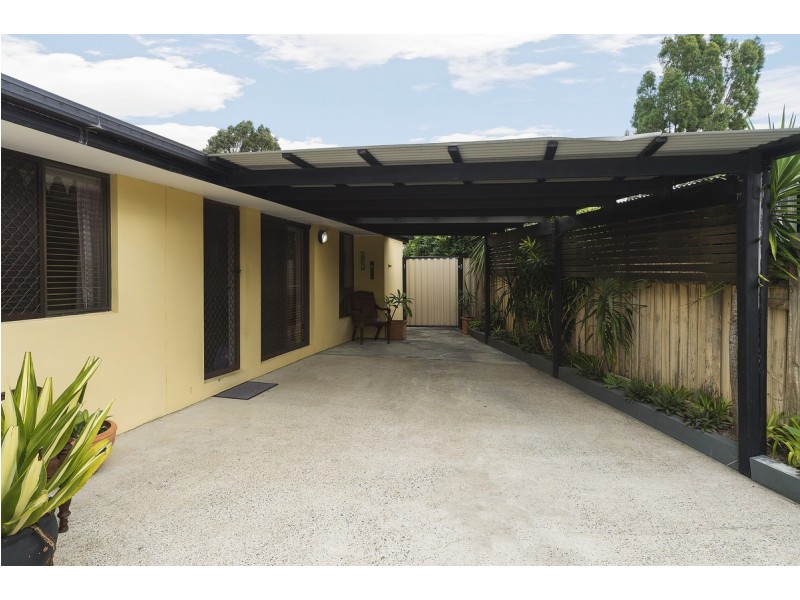2/27 Galloway Drive, Ashmore QLD 4214