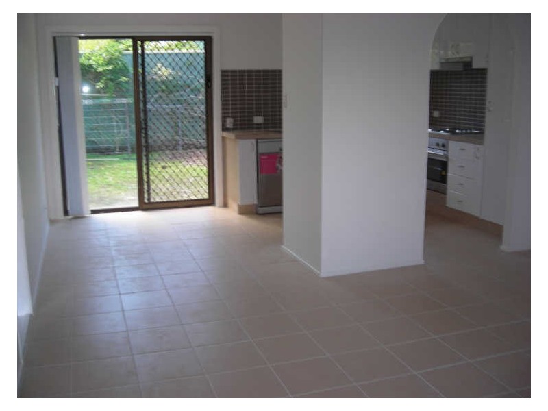 2/5 Melrose Place, Southport QLD 4215