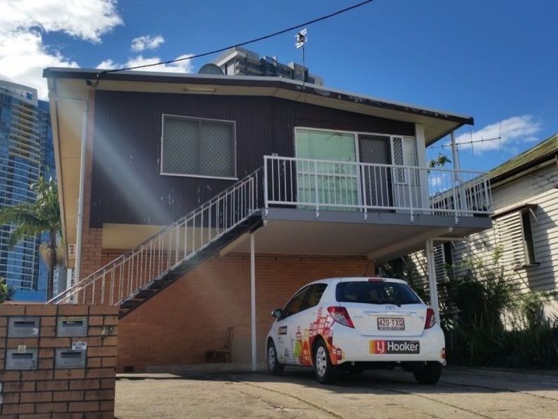 4/73 Queen Street, Southport QLD 4215