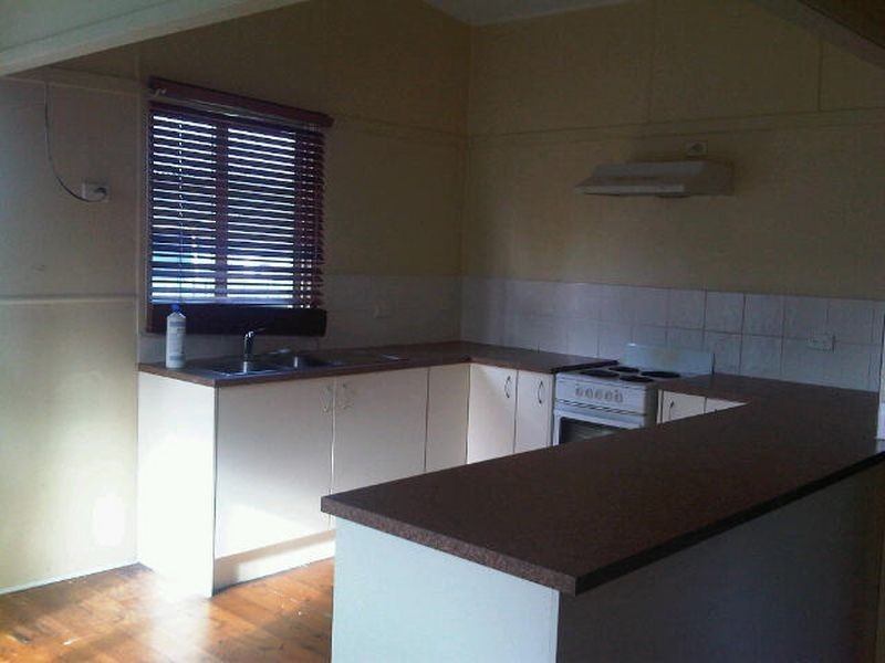 15 Echlin Street, Labrador QLD 4215