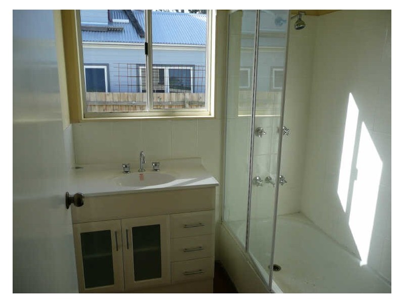 15 Echlin Street, Labrador QLD 4215