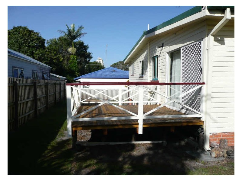 15 Echlin Street, Labrador QLD 4215