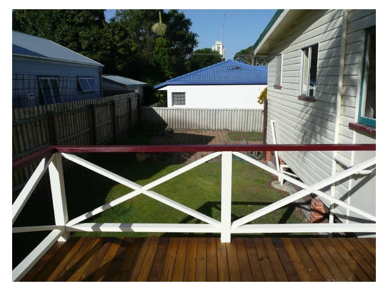 15 Echlin Street, Labrador QLD 4215