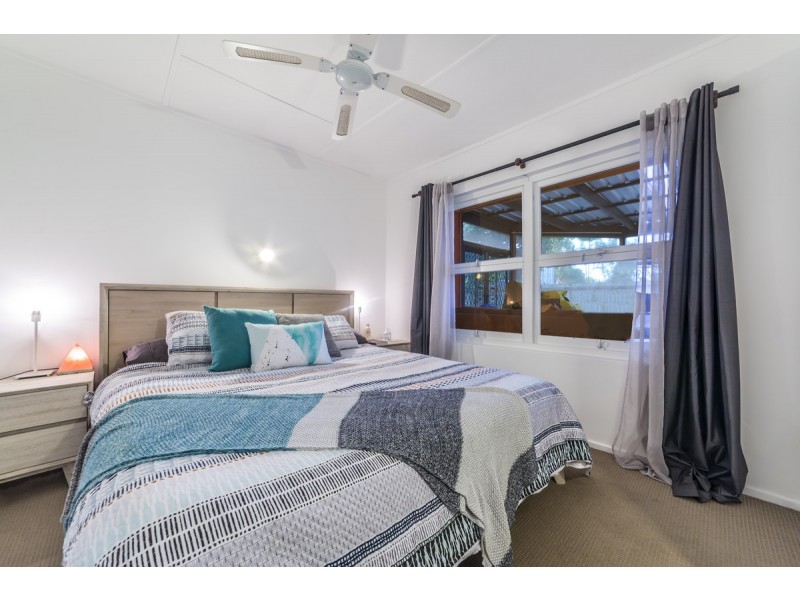 24 Allden Avenue, Labrador QLD 4215