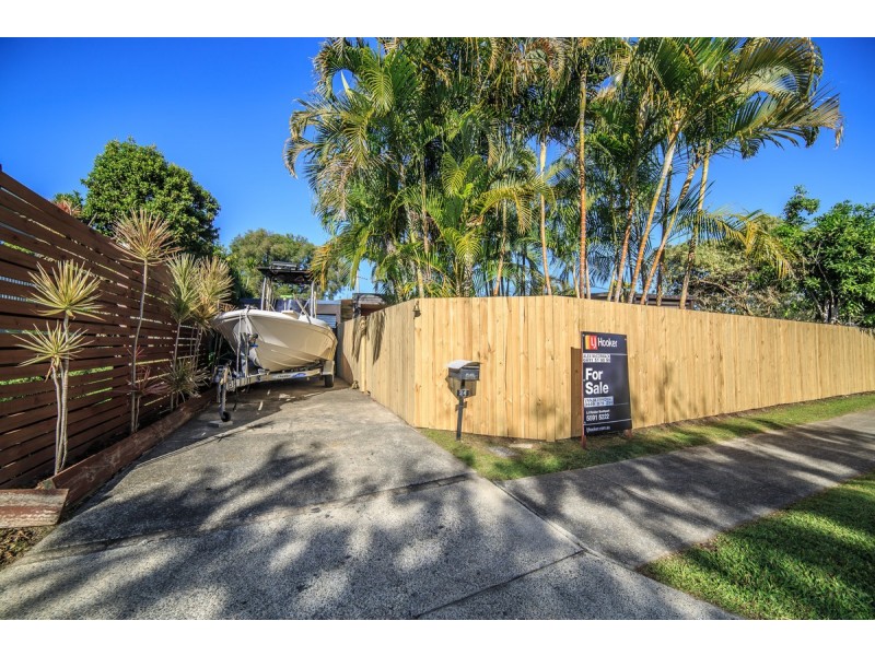 24 Allden Avenue, Labrador QLD 4215