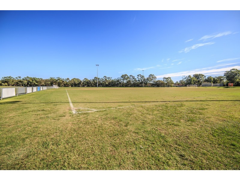 24 Allden Avenue, Labrador QLD 4215