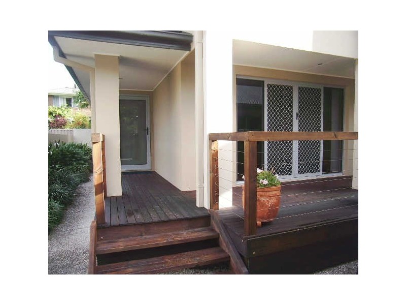 1/82 Slatyer Avenue, Bundall QLD 4217