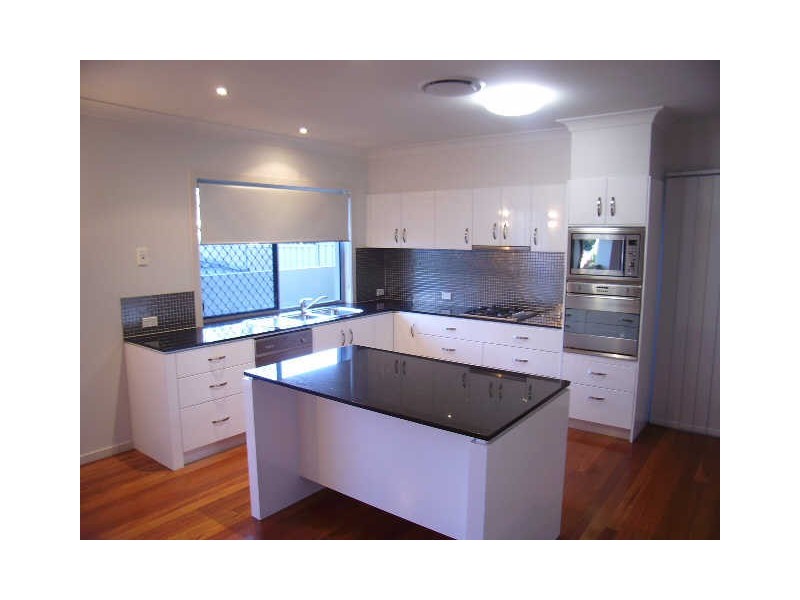 1/82 Slatyer Avenue, Bundall QLD 4217