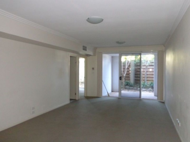 7/6-10 Rose Street, Southport QLD 4215