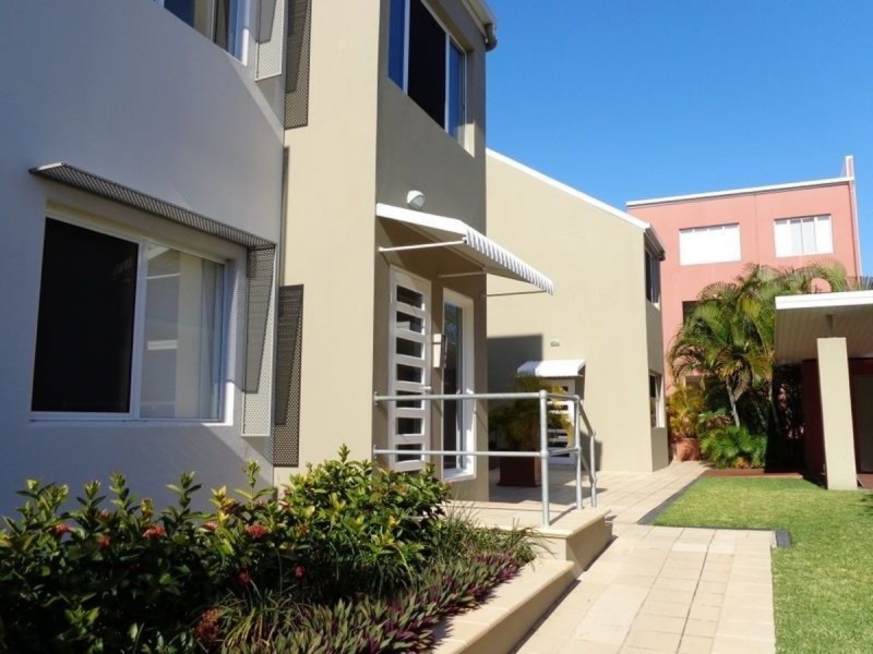 7/6-10 Rose Street, Southport QLD 4215