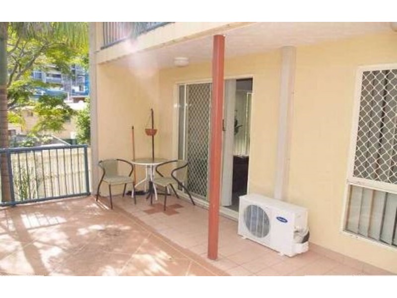 6/63 Queen Street, Southport QLD 4215