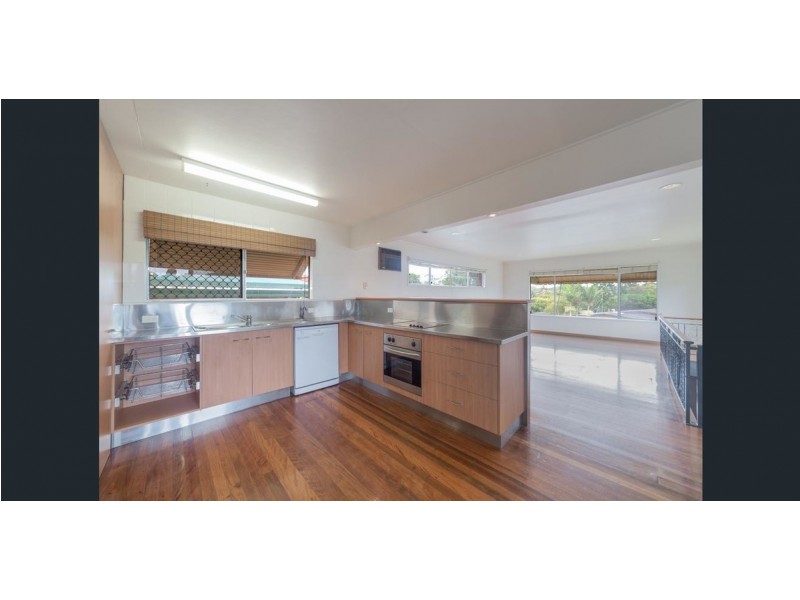 12 Caroline Avenue, Southport QLD 4215