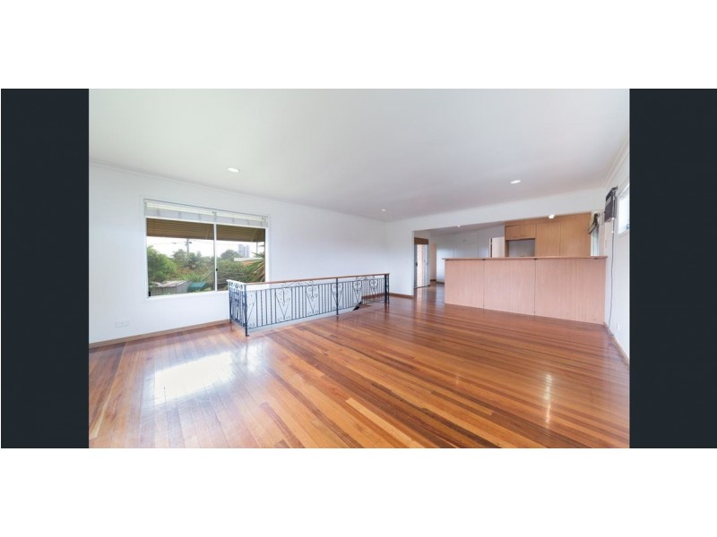 12 Caroline Avenue, Southport QLD 4215