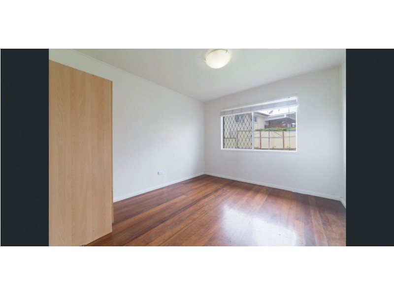 12 Caroline Avenue, Southport QLD 4215