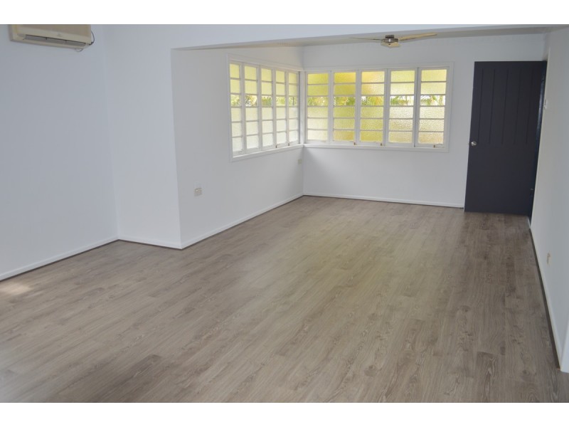 7 Walton Street, Southport QLD 4215