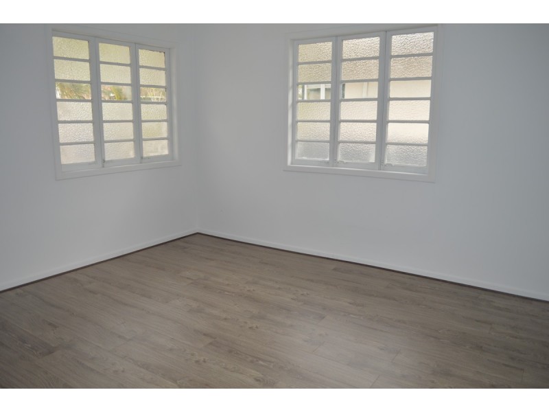 7 Walton Street, Southport QLD 4215