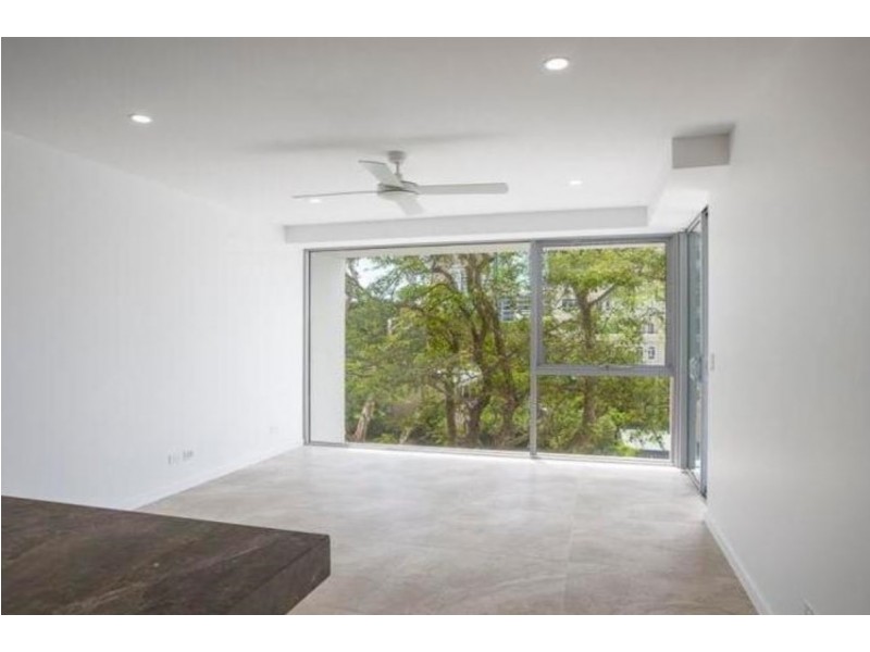 403/30 Brighton Parade, Southport QLD 4215