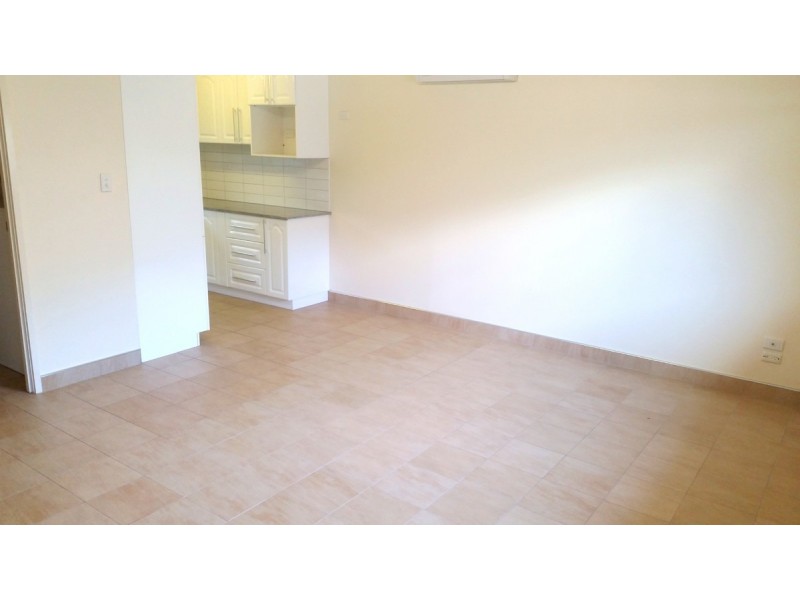 1 & 2/25 Little Norman Street, Southport QLD 4215