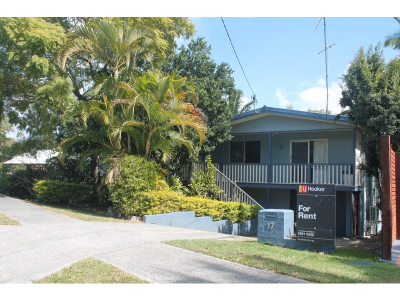 17 Warana Avenue, Southport QLD 4215
