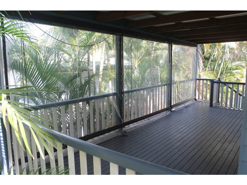 17 Warana Avenue, Southport QLD 4215