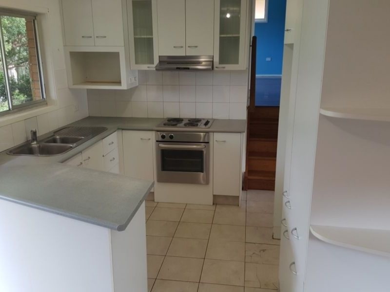 21 Eileen Avenue, Southport QLD 4215