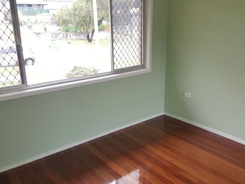 21 Eileen Avenue, Southport QLD 4215
