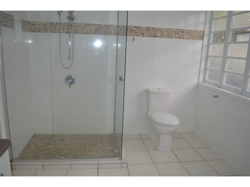 7 Walton Street, Southport QLD 4215