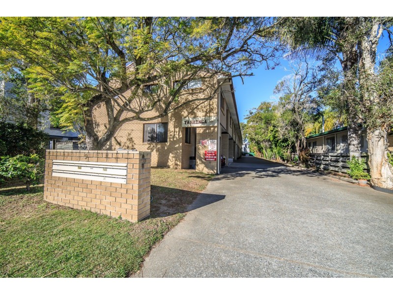 4/9 Proud Street, Labrador QLD 4215