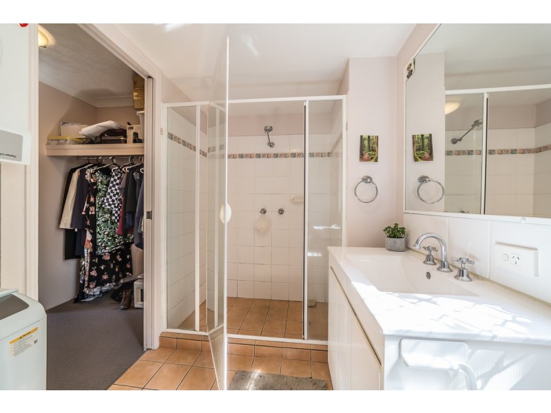 2/12 Gillian Lane, Southport QLD 4215