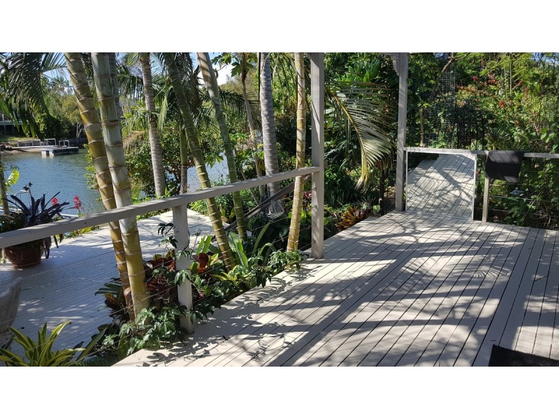 734 Nerang-Broadbeach Road, Carrara QLD 4211