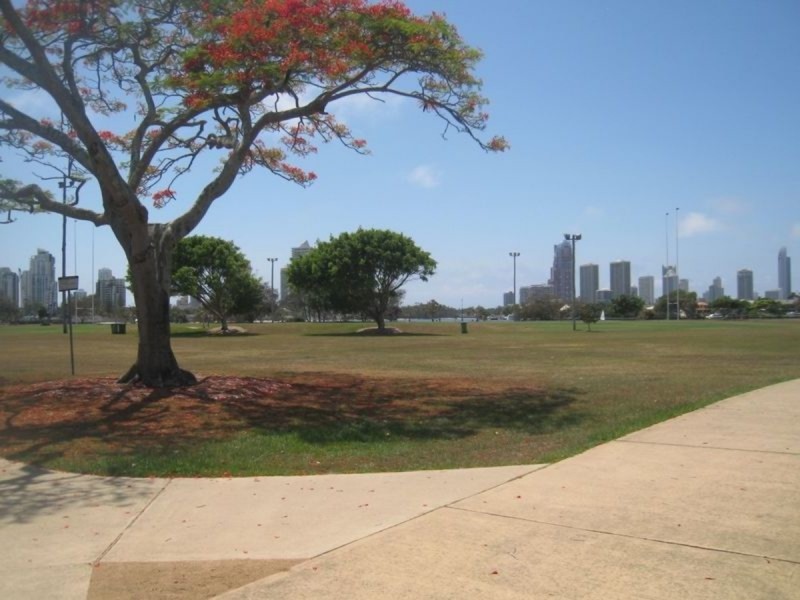 40 Brighton Parade, Southport QLD 4215