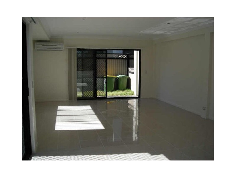 1/12 Prince Street (TC), Southport QLD 4215