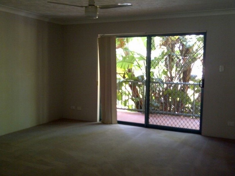 3/88 High Street, Southport QLD 4215