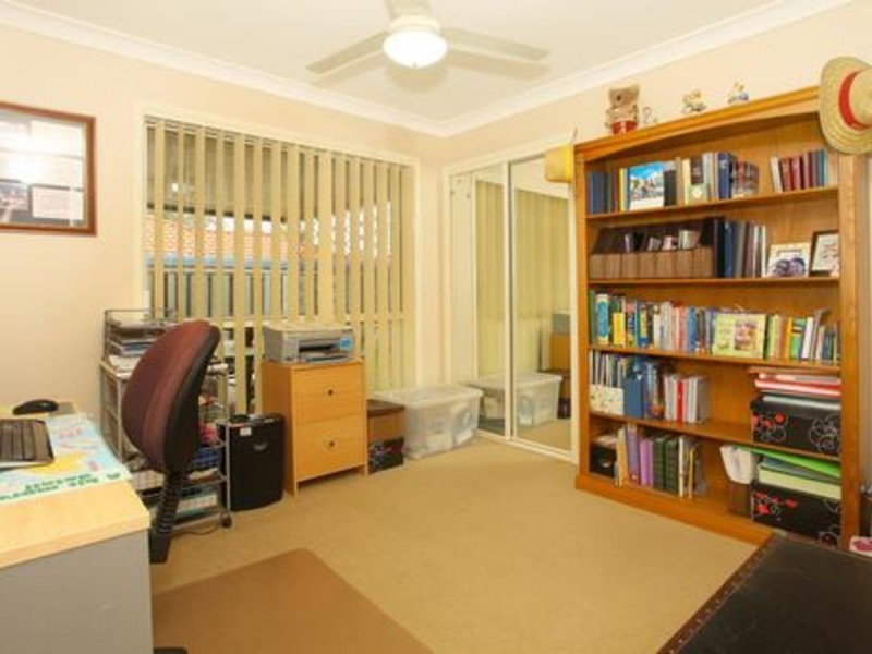 18 Marble Arch Place, Arundel QLD 4214