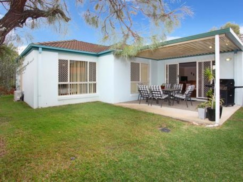 18 Marble Arch Place, Arundel QLD 4214