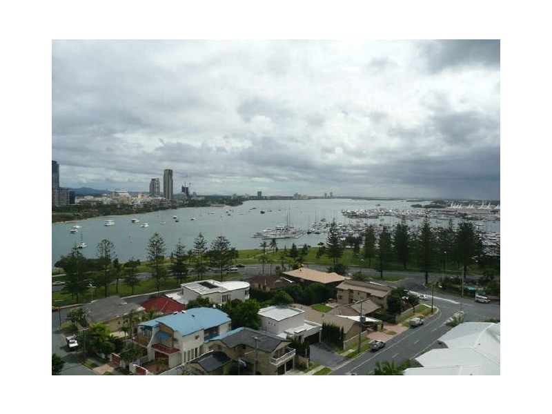 42/22 Montgomery Avenue, Main Beach QLD 4217