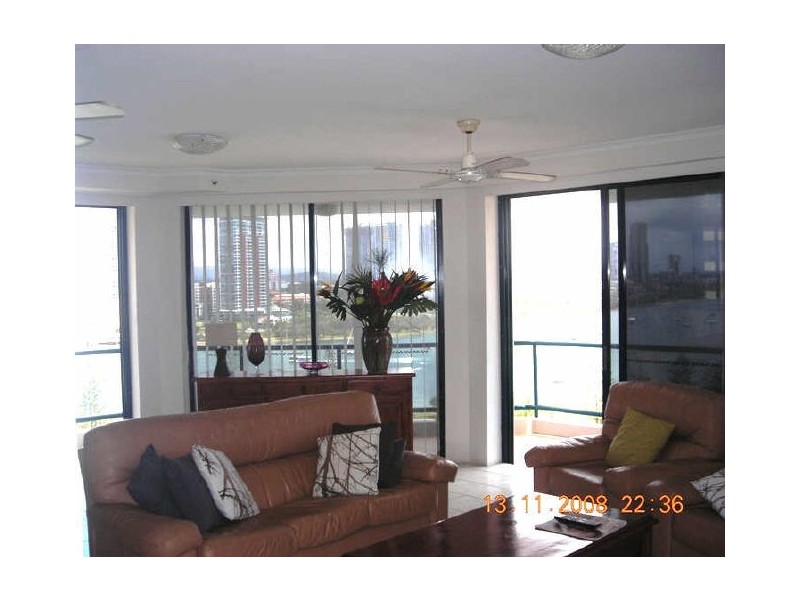 42/22 Montgomery Avenue, Main Beach QLD 4217