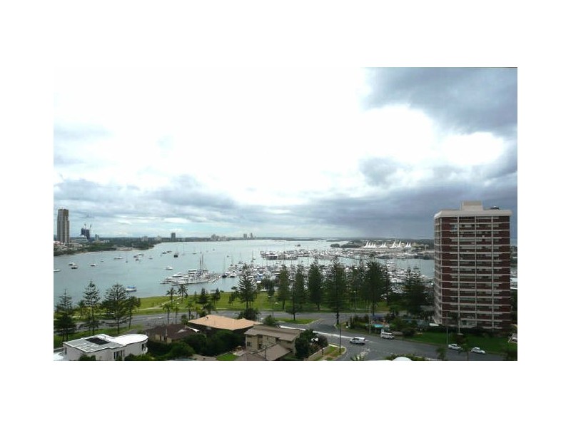 42/22 Montgomery Avenue, Main Beach QLD 4217