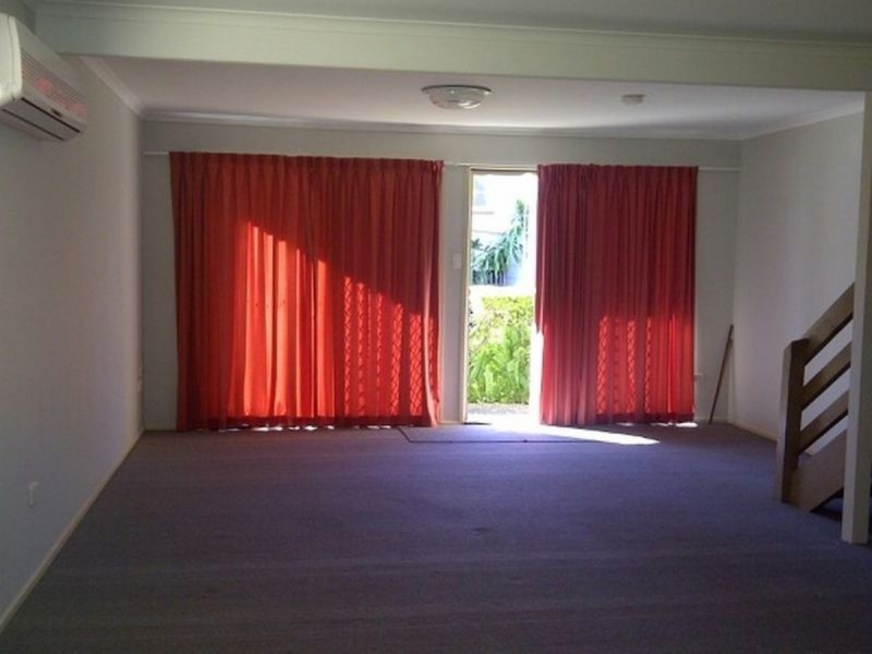 2/24 Martin Street, Nerang QLD 4211