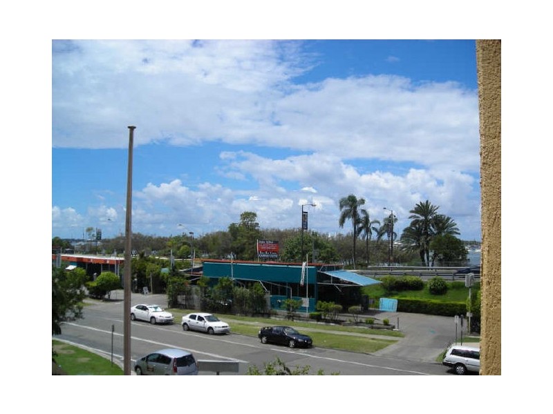 206/83 Brighton Street, Southport QLD 4215