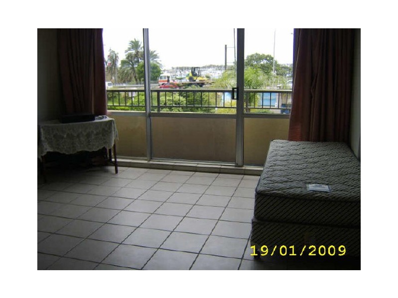 206/83 Brighton Street, Southport QLD 4215