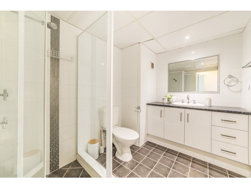 201/65 Bauer Street, Southport QLD 4215