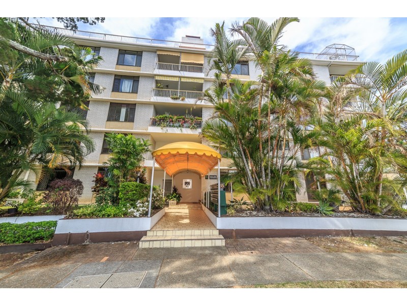 201/65 Bauer Street, Southport QLD 4215