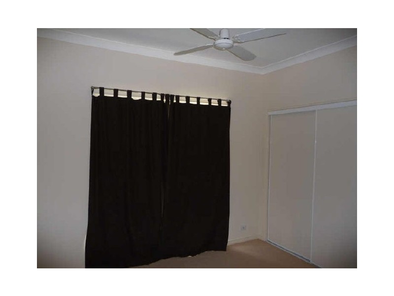 21 Yaldara (TC), Pacific Pines QLD 4211