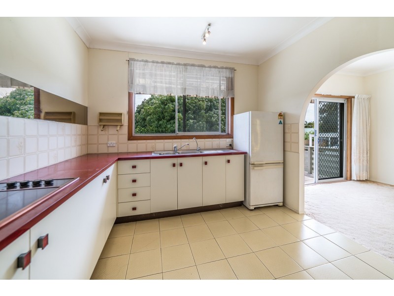 15 Raymond Avenue, Bundall QLD 4217