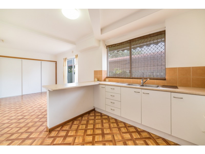 15 Raymond Avenue, Bundall QLD 4217