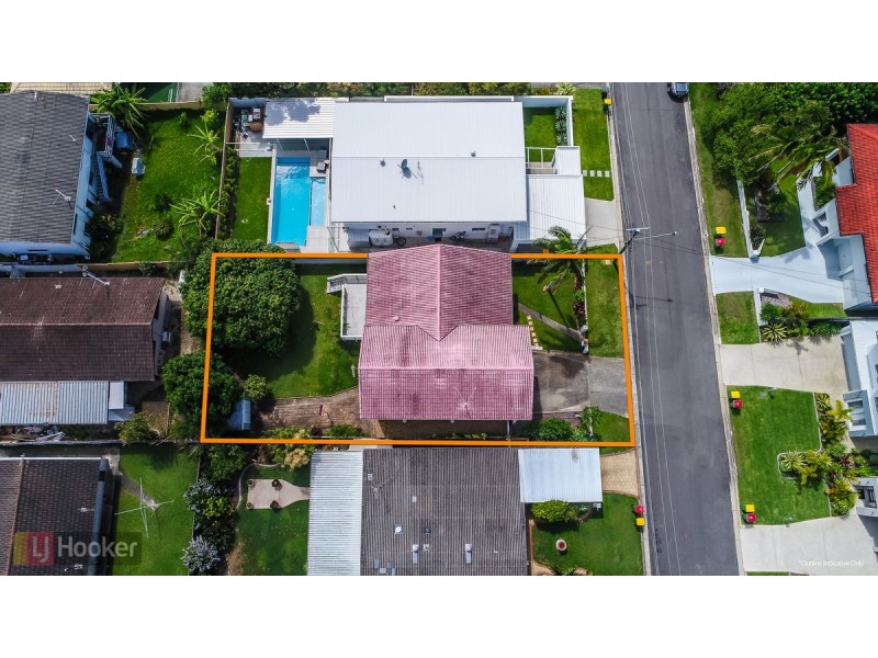 15 Raymond Avenue, Bundall QLD 4217