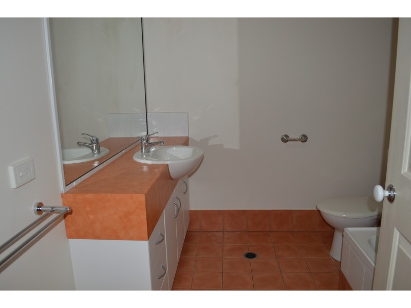 4/192 Queen Street, Southport QLD 4215